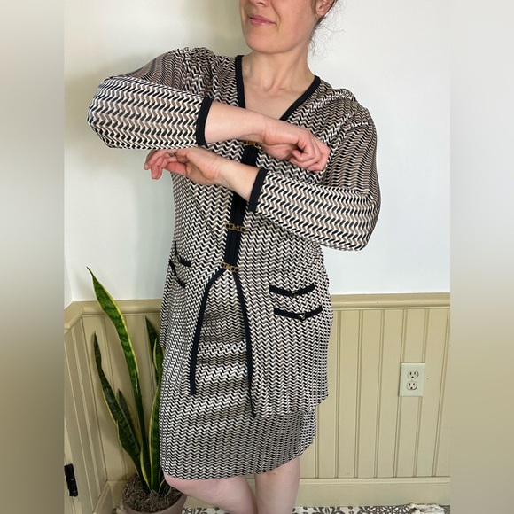 St. John Collection Vintage Jacket Skirt Suit Black Tan Zip & Claps Women’s Sz M - Picture 3 of 16